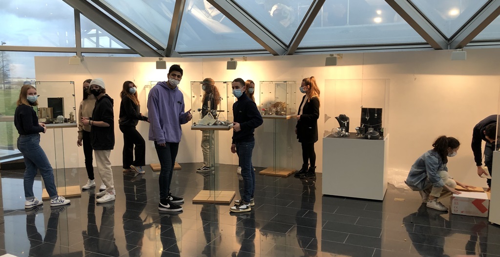 2022.02.21.2.installation expo bijoux européens