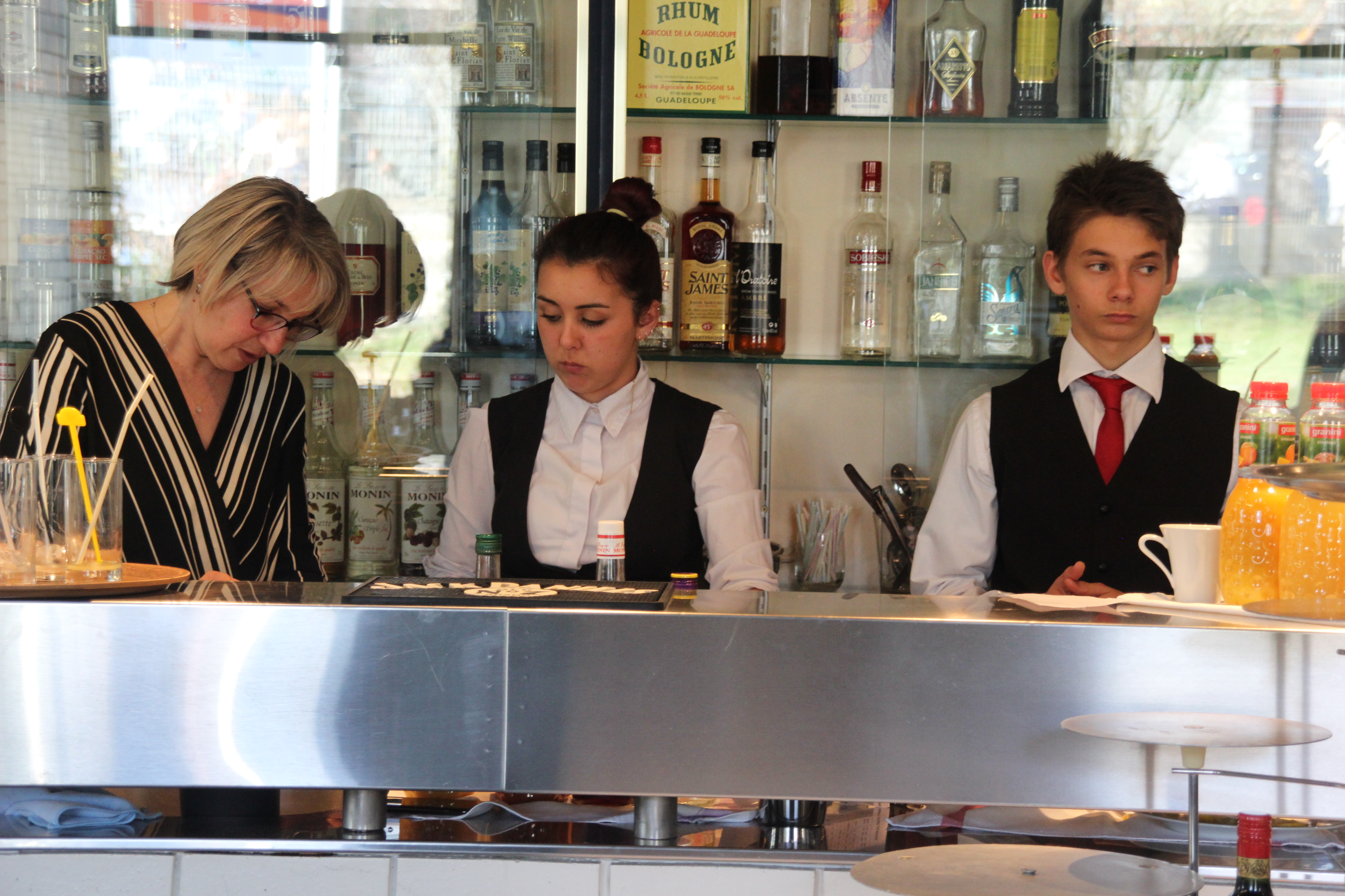 CLIENTS RESTAURANT (3)